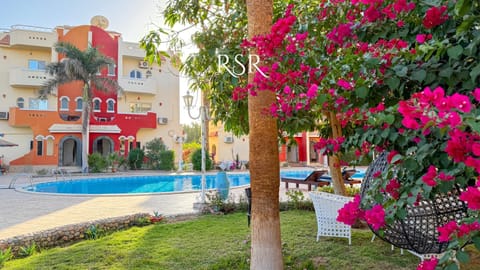 Garden, Garden view, Pool view, Swimming pool
