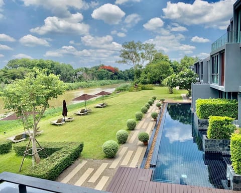 View (from property/room), Garden view, Inner courtyard view