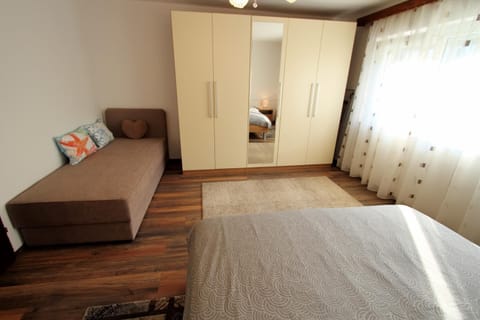 Nikolina i Katarina Apartment in Lika-Senj County