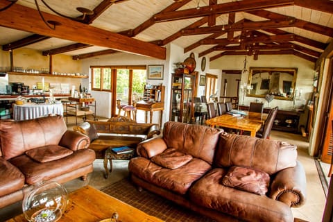 Communal lounge/ TV room, Communal kitchen