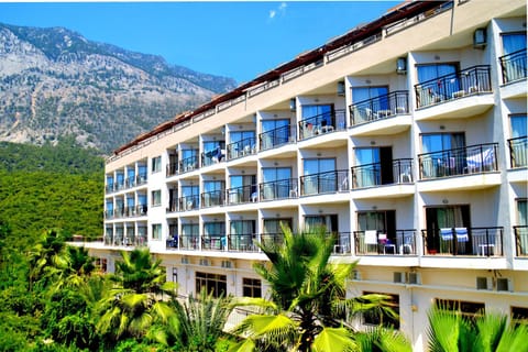 Property building, Day, Natural landscape, View (from property/room), Mountain view