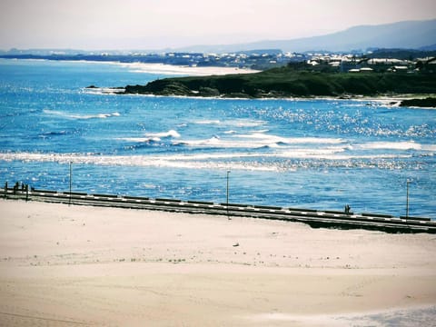 Nearby landmark, Off site, Day, Beach