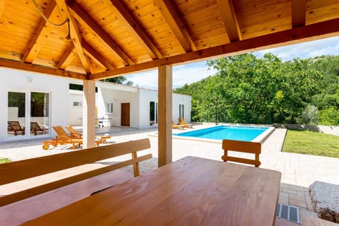 Facade/entrance, Pool view
