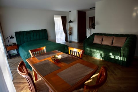 Bed, View (from property/room), Living room, Photo of the whole room, Time of day