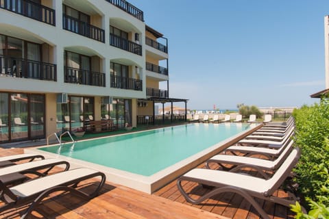 Patio, Garden, Area and facilities, Swimming pool