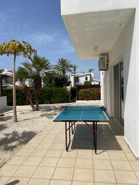 Villa Olivia, Coral Bay Villa in Peyia