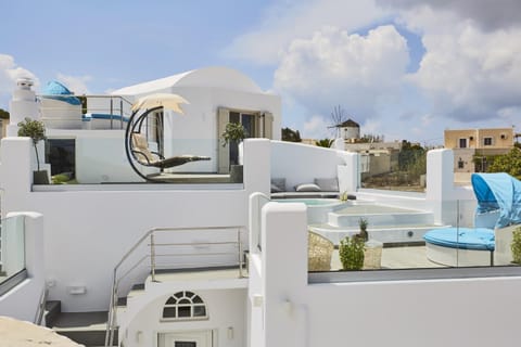 Patio, Hot Tub, Seating area