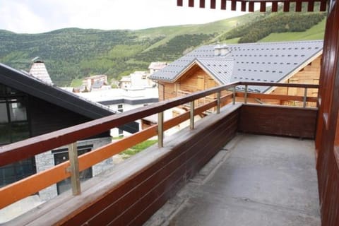 L'ours blanc Apartment in Huez