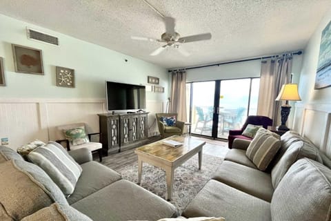 Tropical Winds 304 Condo Apartment in West Beach