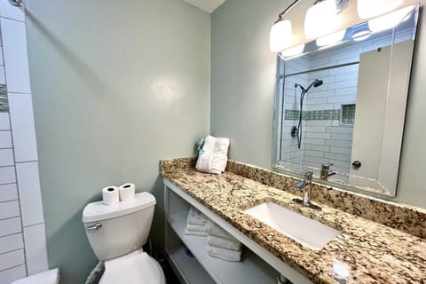 Sunrise Village 212 Condo Apartment in West Beach