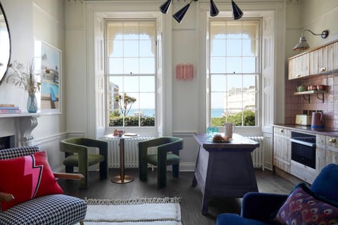 Spring, Kitchen or kitchenette, Living room, Seating area, Dining area, Sea view, minibar, pet friendly
