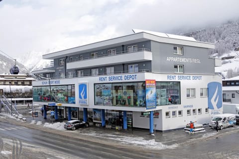 Property building, On-site shops, Ski School, Skiing, Cycling