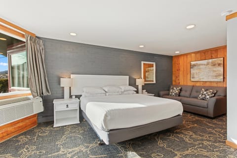 Living room, Seating area, Bedroom, heating, air conditioner