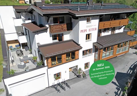Quality Hosts Arlberg - Haus Pepi Eiter Bed and Breakfast in Saint Anton am Arlberg