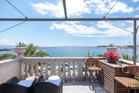 Balcony/Terrace, City view, Sea view
