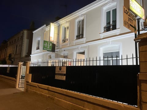 Property building, Night