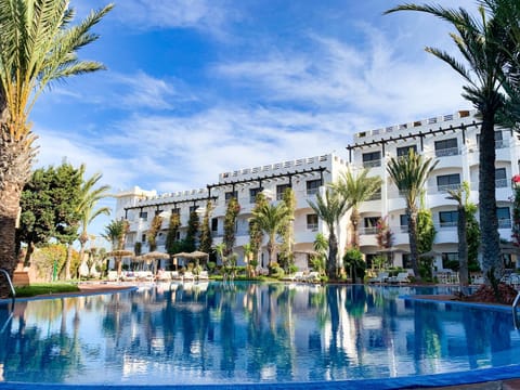 Property building, Pool view, Swimming pool, Swimming pool