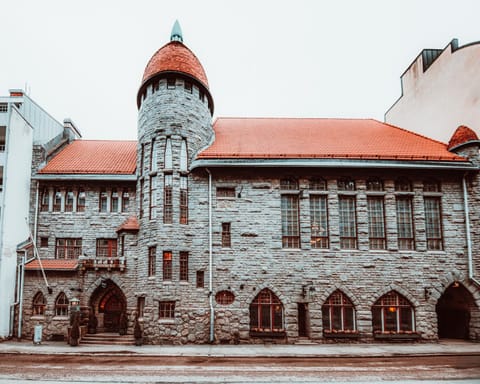 Property building, Facade/entrance, Day