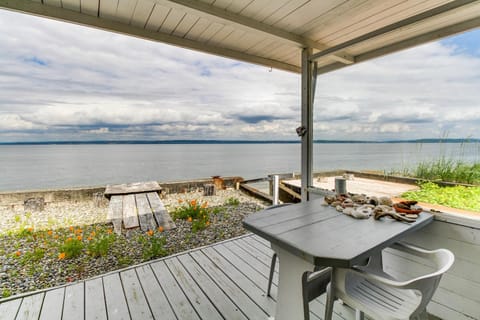 Historic Shore Cottage House in Bainbridge Island