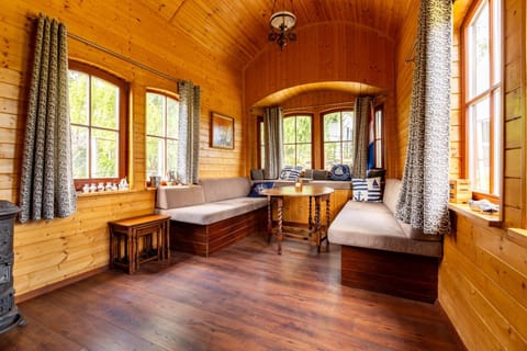 Dutch hausboat "MOLENDIEP" built 1909 Apartment in Pomeranian Voivodeship