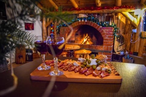 BBQ facilities, Food and drinks, Food, Drinks