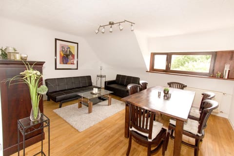 Ferienwohnungen BECKENDORF Schiller Apartment in Saarland, 66, Germany