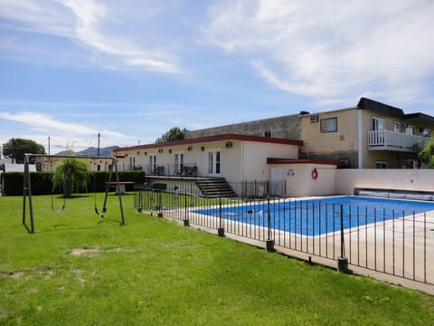Day, Garden, Swimming pool