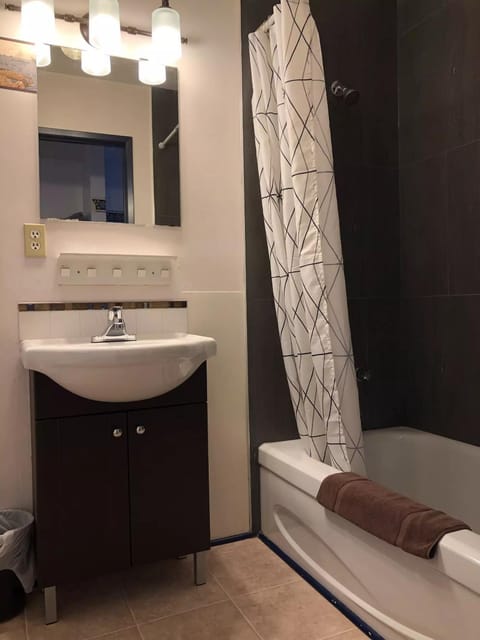 Marland Motel Motel in Powell River