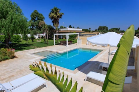 Garden, Swimming pool