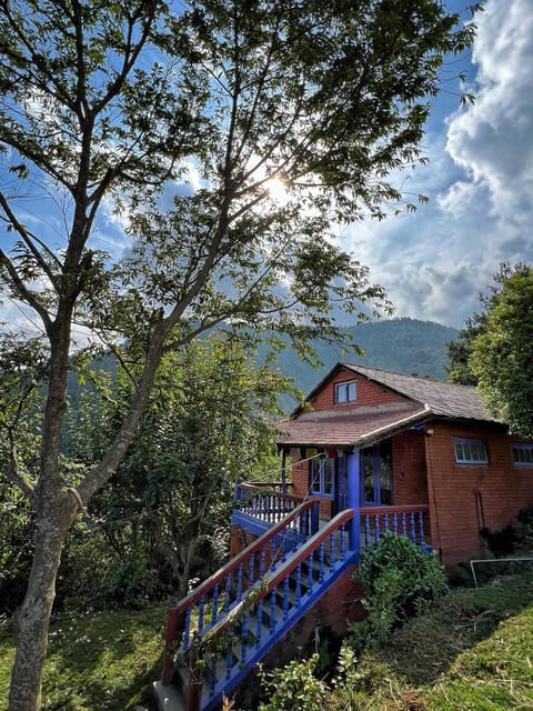 Property building, Natural landscape, Garden, Garden, Garden view, Garden view, Mountain view, Mountain view
