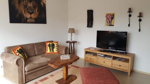 Living room, Photo of the whole room