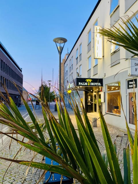 Property building, Facade/entrance
