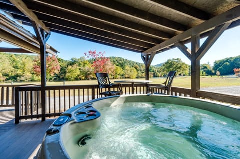 Asheville River Cabins Cabin in Asheville