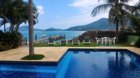 Apartamento em Condominio Fechado - Angra dos Reis - Piscina, Praia, Lazer Apartment in Angra dos Reis