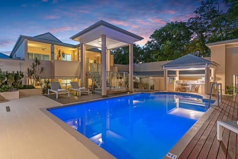 Night, Swimming pool