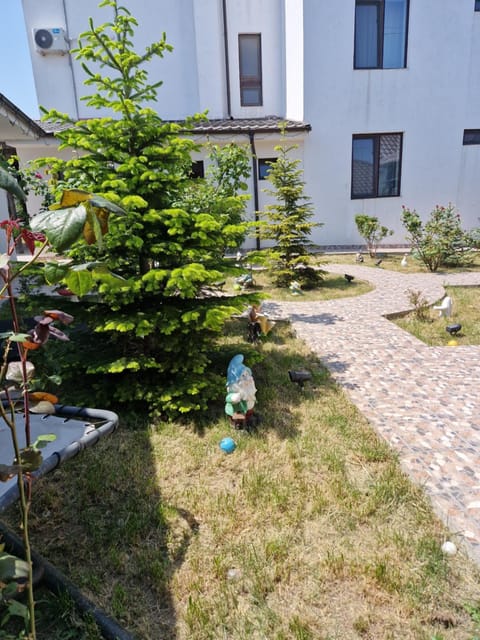 Inner courtyard view
