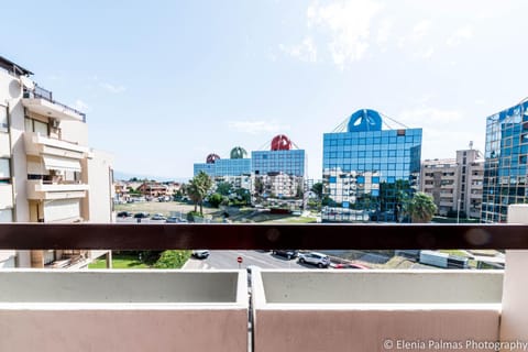 Property building, Off site, Natural landscape, City view, Landmark view, Street view