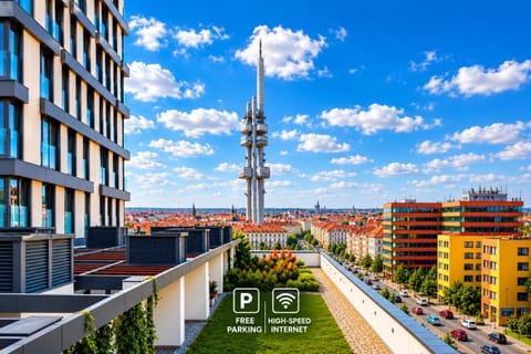 Property building, Balcony/Terrace, City view, Parking