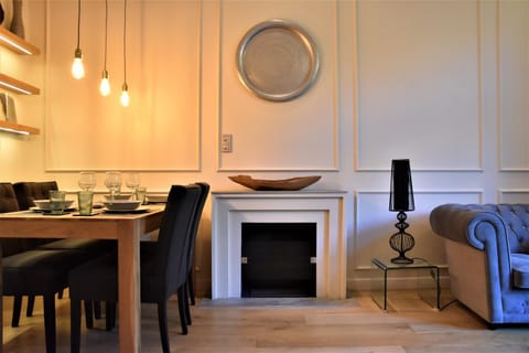 Living room, Decorative detail, Seating area, Dining area