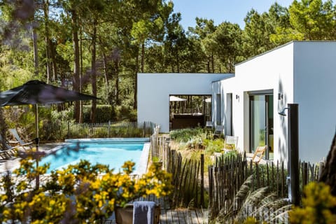 Property building, Pool view, Swimming pool