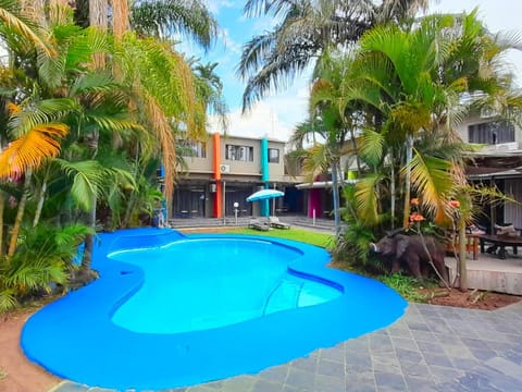 Property building, Swimming pool