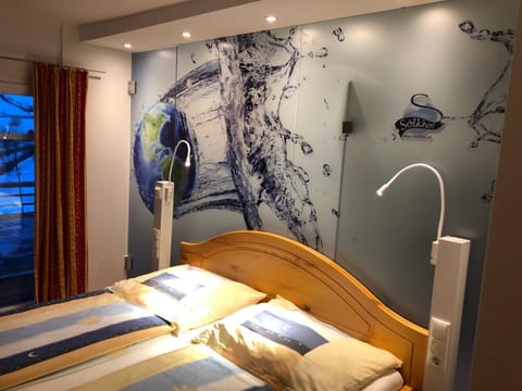 Bathroom, Balcony/Terrace, Photo of the whole room, Bedroom