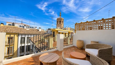 Day, View (from property/room), Balcony/Terrace, City view