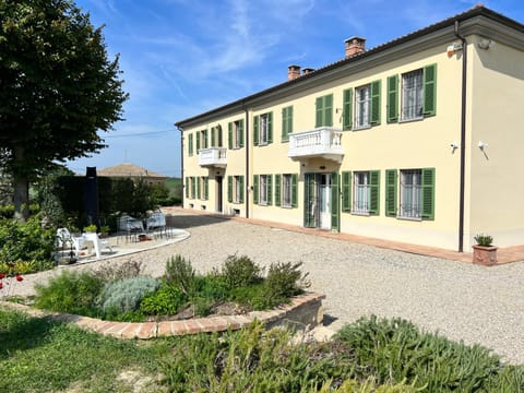 Property building, Garden