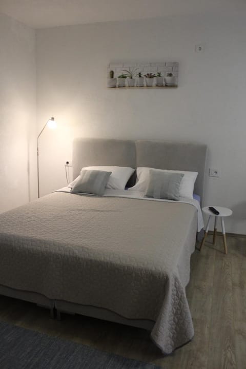 Apartmani Moon Apartment in Dubrovnik-Neretva County