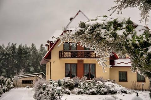 Property building, Winter