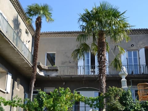 Property building, Balcony/Terrace