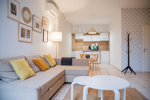 Living room, kitchen
