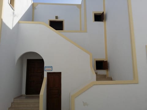 Facade/entrance, Day