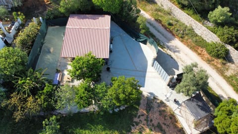 Property building, Day, Natural landscape, Bird's eye view, Street view